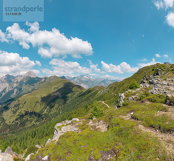 Matrei in Osttirol  Österreich  Goldried Bergbahnen  Europa Panoramaweg  Großglockner