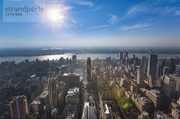 USA  New York City  Blick von oben auf Midtown Manhattan