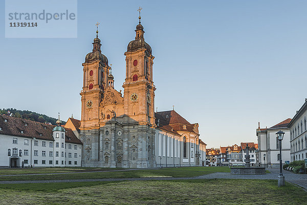 Schweiz  St. Gallen  Blick zur Stiftskirche
