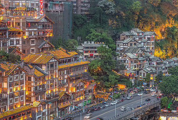 China  Stadt Chongqing  Bezirk Jiefangbei  Hongya Dong