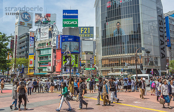 Japan  Tokio Stadt  Shibuya Station  Hachiko Crossing