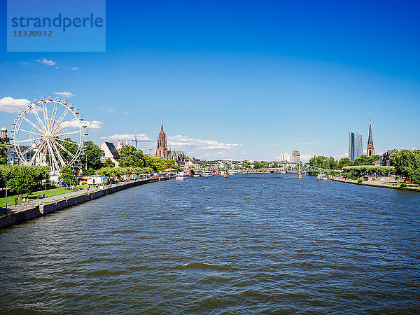 Deutschland  Frankfurt  Blick auf die Altstadt und den Main