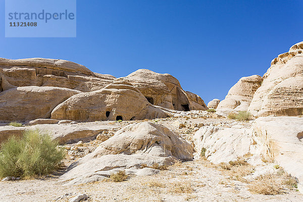 Jordanien  Petra  Blick auf Felsengräber