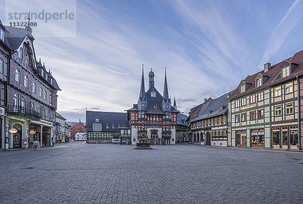 Deutschland  Wernigerode  Blick auf Rathaus und Marktplatz