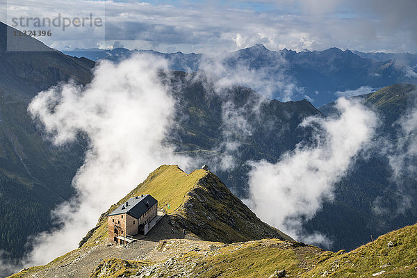 Österreich  Ankogel Gruppe  Blick auf Hannover Haus und Seebachtal