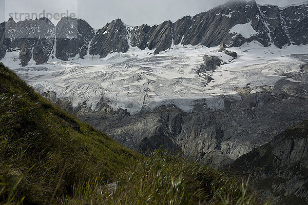 Göscheneralp mit Gletscher in Uri