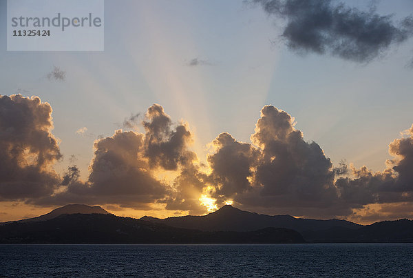 Sonnenaufgang auf St. Lucia