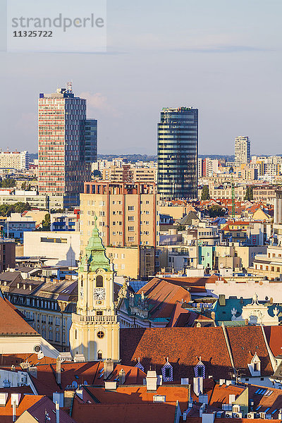Slowakei  Bratislava  Blick ins Stadtzentrum von oben