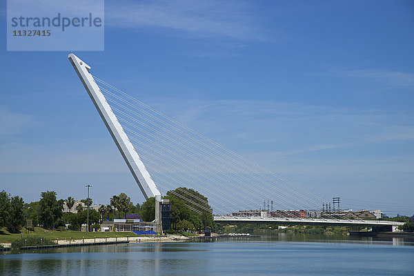 Brücke über den Rio Guadalquivir in Sevilla