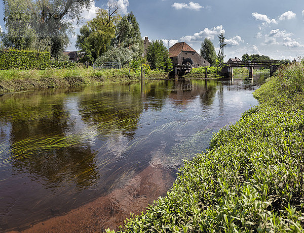 Wasserradmühle in Neer  Limburg