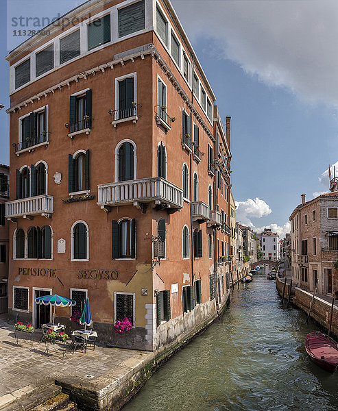 Kanal in Venedig  Venetien