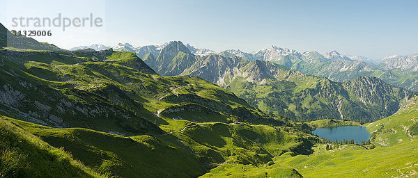 Seealpsee in den Allgäuer Alpen in Bayern