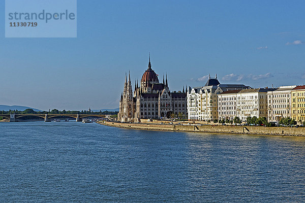 Stadtansicht und Tanz in Budapest