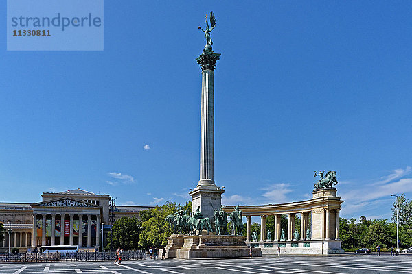 Heldenplatz und Jahrtausenddenkmal in Budapest