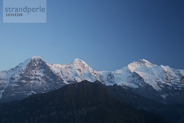 Eiger  Mönch und Jungfrau  Berge im Berner Oberland