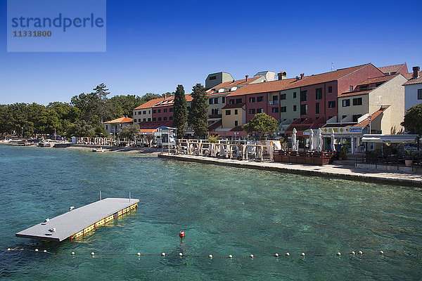 Der Hafen von Njivice  Insel Krk  Kroatien  Kvarner Bucht  Adriaiaa