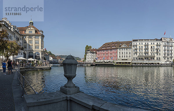 Flussufer in Luzern