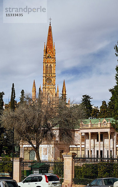 Platz vor dem Goitia-Museum und der Kirche Fatima in Zacatecas  Mexiko