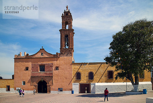 Kirche Santiago Apostol  Dorf Tecozautla  Bundesstaat Hidalgo  Mexiko