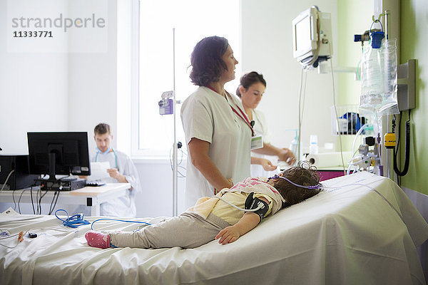 Reportage aus der pädiatrischen Notaufnahme eines Krankenhauses in Haute-Savoie  Frankreich.