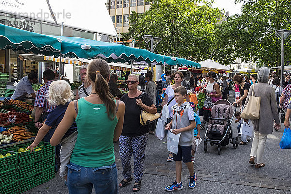 Schweiz  Kanton Freiburg  Freiburg  lokaler Markt