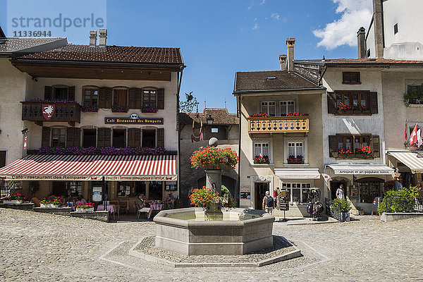 Schweiz  Kanton Fribourg  Gruyeres  Altstadt