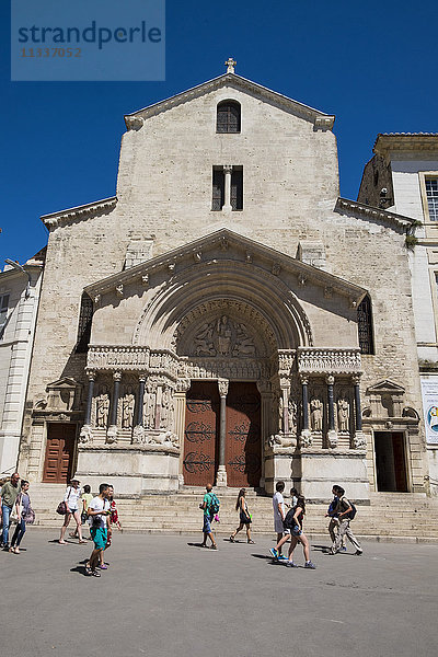 Frankreich  Provence  Arles  Altstadt  Place de la Republique