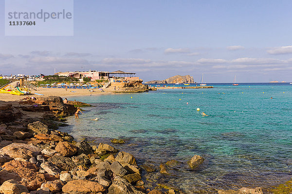 Spanien  Balearische Insel  Ibiza  Strand Cala Comte