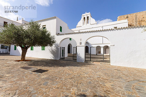 Spanien  Balearische Inseln  Ibiza  Sant Antoni de Portmany  die Kirche