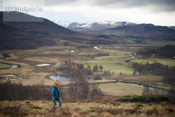Wandern in der Nähe von Newtonmore im Cairngorms National Park  Highlands  Schottland  Vereinigtes Königreich  Europa