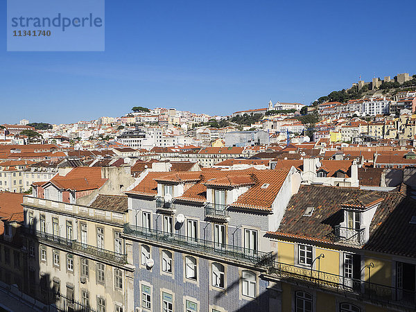 Schloss Sao Jorge und Stadtansicht  Lissabon  Portugal  Europa
