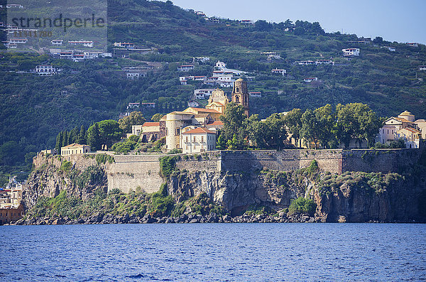 Stadt Lipari  Insel Lipari  Äolische Inseln  UNESCO-Weltkulturerbe  Sizilien  Italien  Mittelmeer  Europa