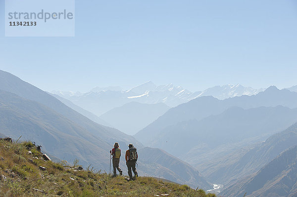 Trekking im Juphal-Tal in der abgelegenen Dolpa-Region  Himalaya  Nepal  Asien
