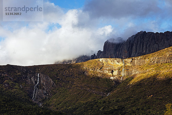 Wasserfall  Andringitra-Nationalpark  Ambalavao  Zentralgebiet  Madagaskar  Afrika