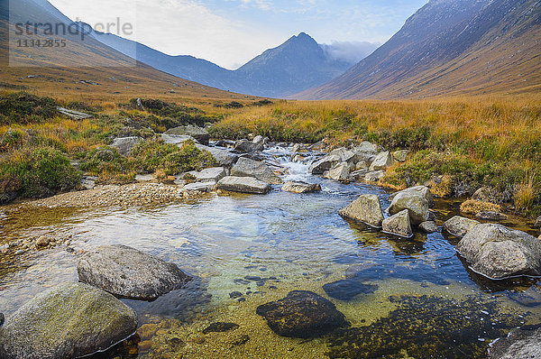 Sannox Burn  Glen Sannox  Isle of Arran  North Ayrshire  Schottland  Vereinigtes Königreich  Europa