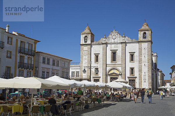 Giraldo-Platz und St.-Anton-Kirche  Evora  UNESCO-Weltkulturerbe  Portugal  Europa
