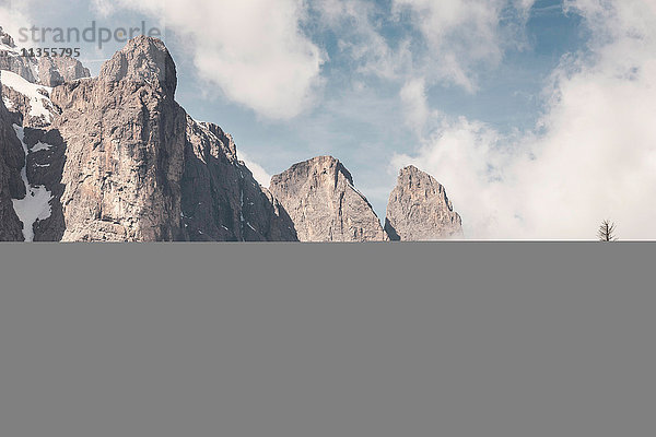 'Dolomiten; Blick auf die Sellagruppe  Alta Badia  Südtirol  Italien'.