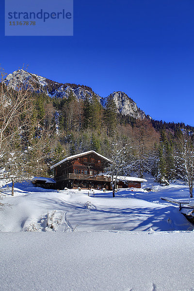 Berggasthof  Ammergauer Alpen  Bayern  Deutschland  Europa