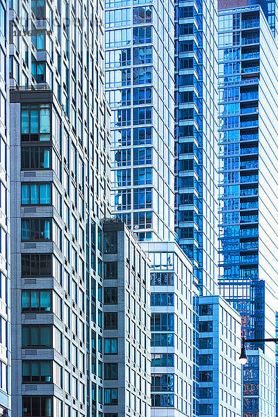 USA  New York  Bürogebäude aus Glas