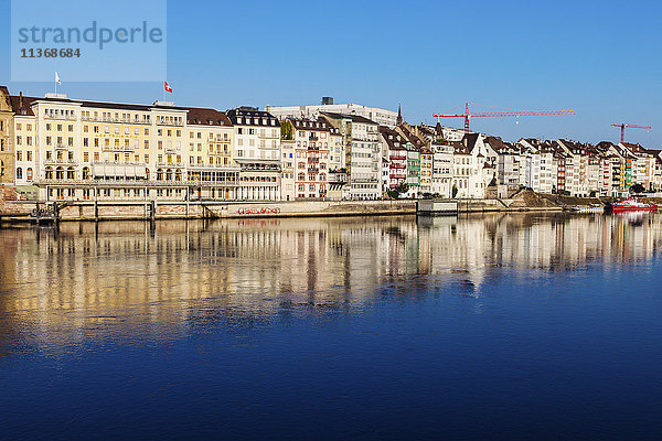 Schweiz  Basel  Basel-Stadt  Häuser am Rhein
