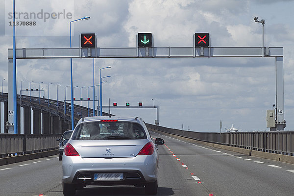 Frankreich  Westfrankreich  Saint-Nazaire  Saint-Nazaire-Brücke  Expérimentalverkehr  Juni 2014