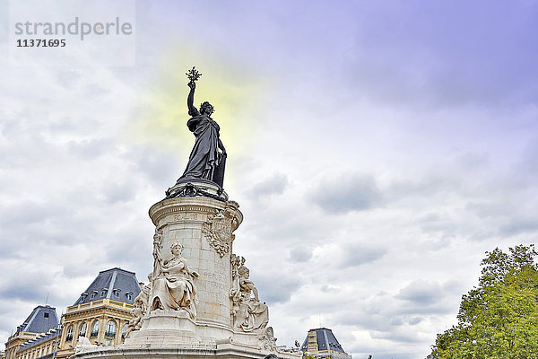 Frankreich  Paris. Place de la Republique. Statue der Republik.