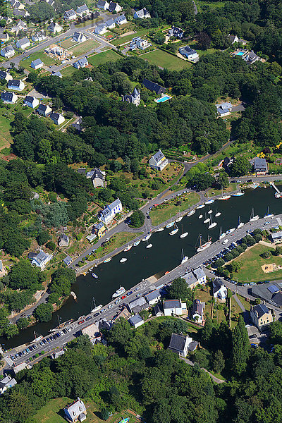 Frankreich  Bretagne  Finistere  Pont Aven. Luftaufnahme.