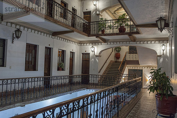 Mexiko  Toluca  Halle des Colonial Hotels