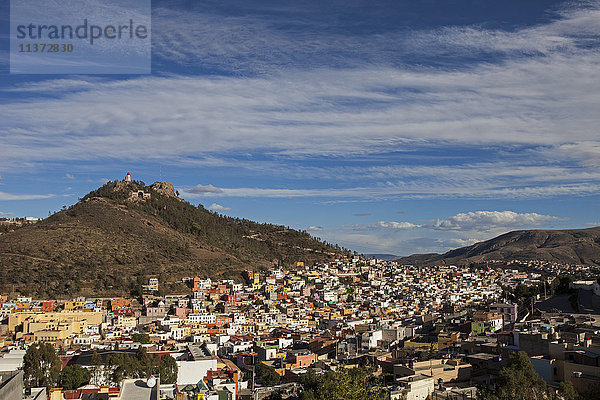 Mexiko  Zacatecas Staat  Zacatecas  Cerro de la Bufa und Gesamtansicht von Zacatecas  Unesco Welterbe