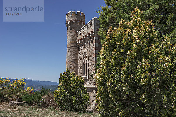 Frankreich  Aude  Rennes-le-Chateau  Tour Magdala  erbaut von Abbe Sauniere Anfang des 20. Jahrhunderts  eines der Wahrzeichen der Stadt