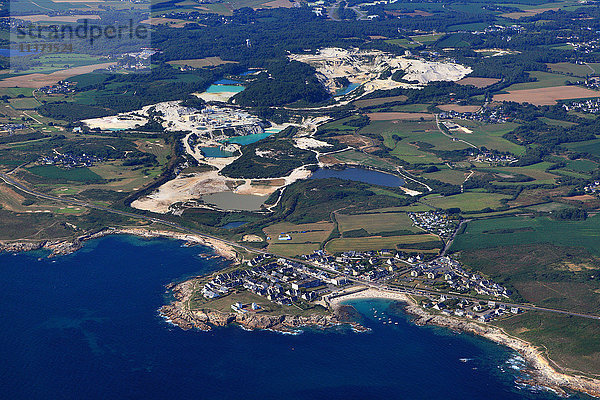 Frankreich  Bretagne  Morbihan. Luftaufnahme. Couregant Umhang. Le castel