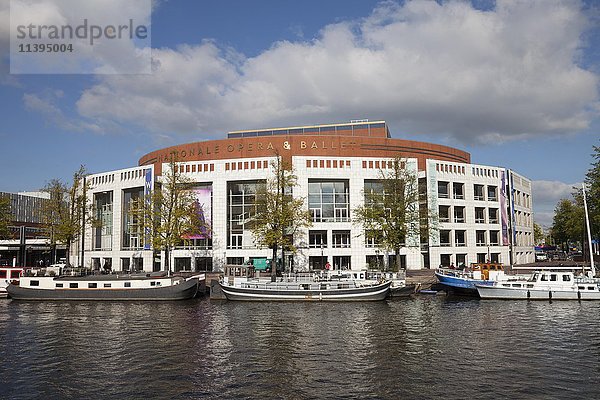 De Nationale Opera  Niederländische Nationaloper  Oper  Amstelkanal  Amsterdam  Holland  Niederlande