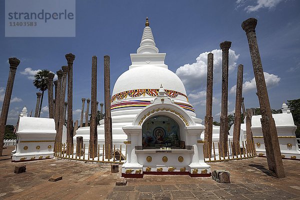 Thuparama-Dagoba-Tempel  Anuradhapura  Nördliche Zentralprovinz  Sri Lanka  Asien