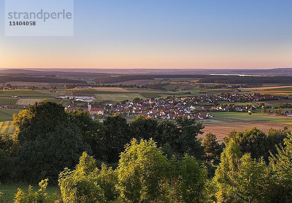 Gnotzheim am Hahnenkamm  Fränkischer Jura  Mittelfranken  Franken  Bayern  Deutschland  Europa